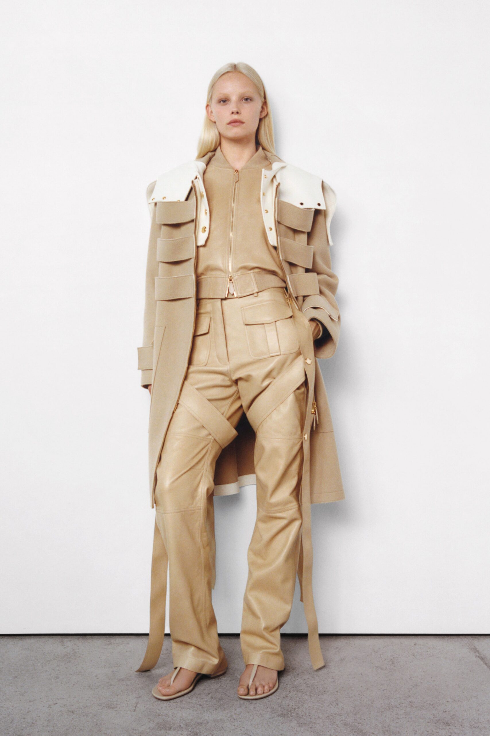 Burberry Resort 22 Look 452