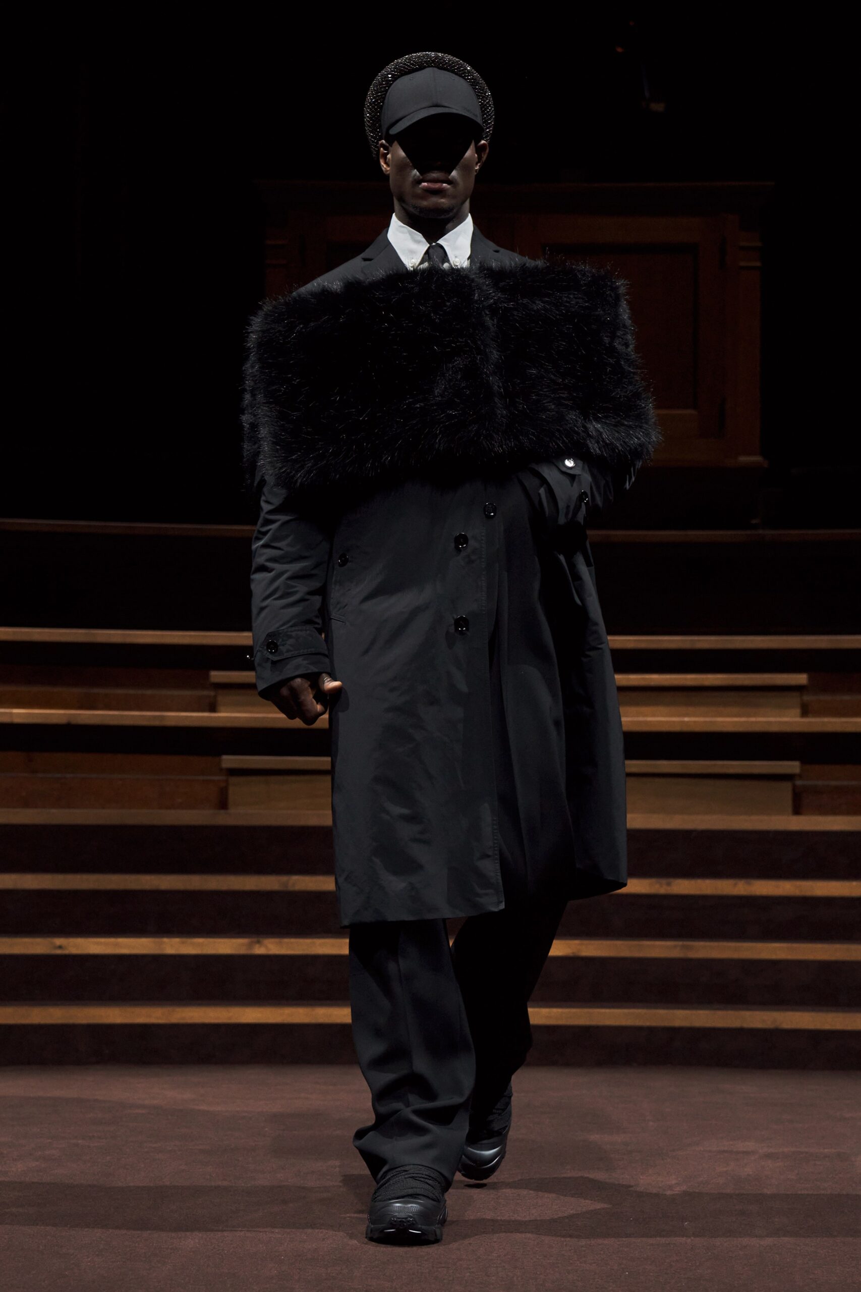 Burberry F/W 22 Menswear Look 511