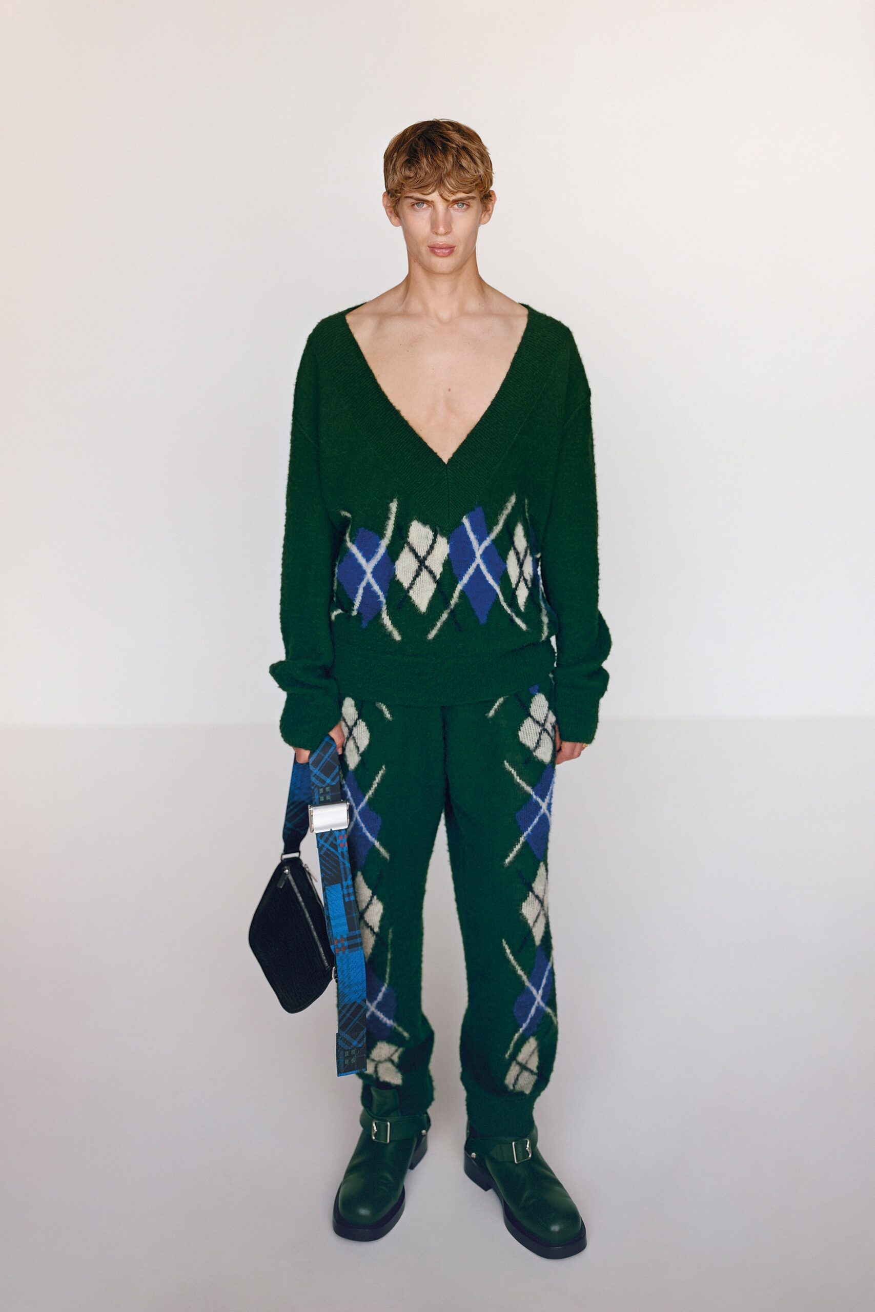 Burberry Resort 24 Look 453