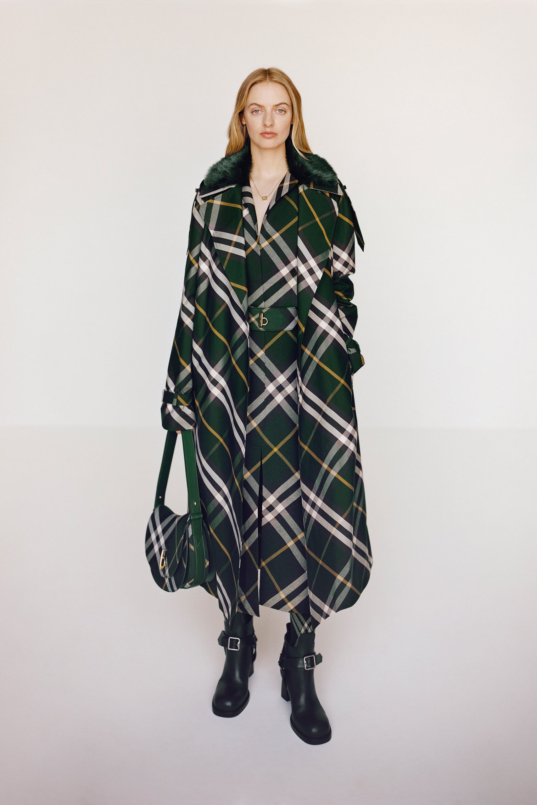 Burberry Resort 24 Look 473