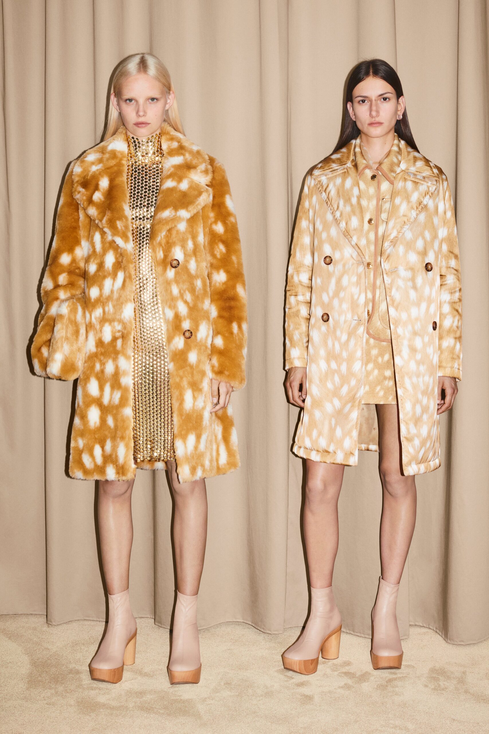 Burberry Resort 22 Look 509