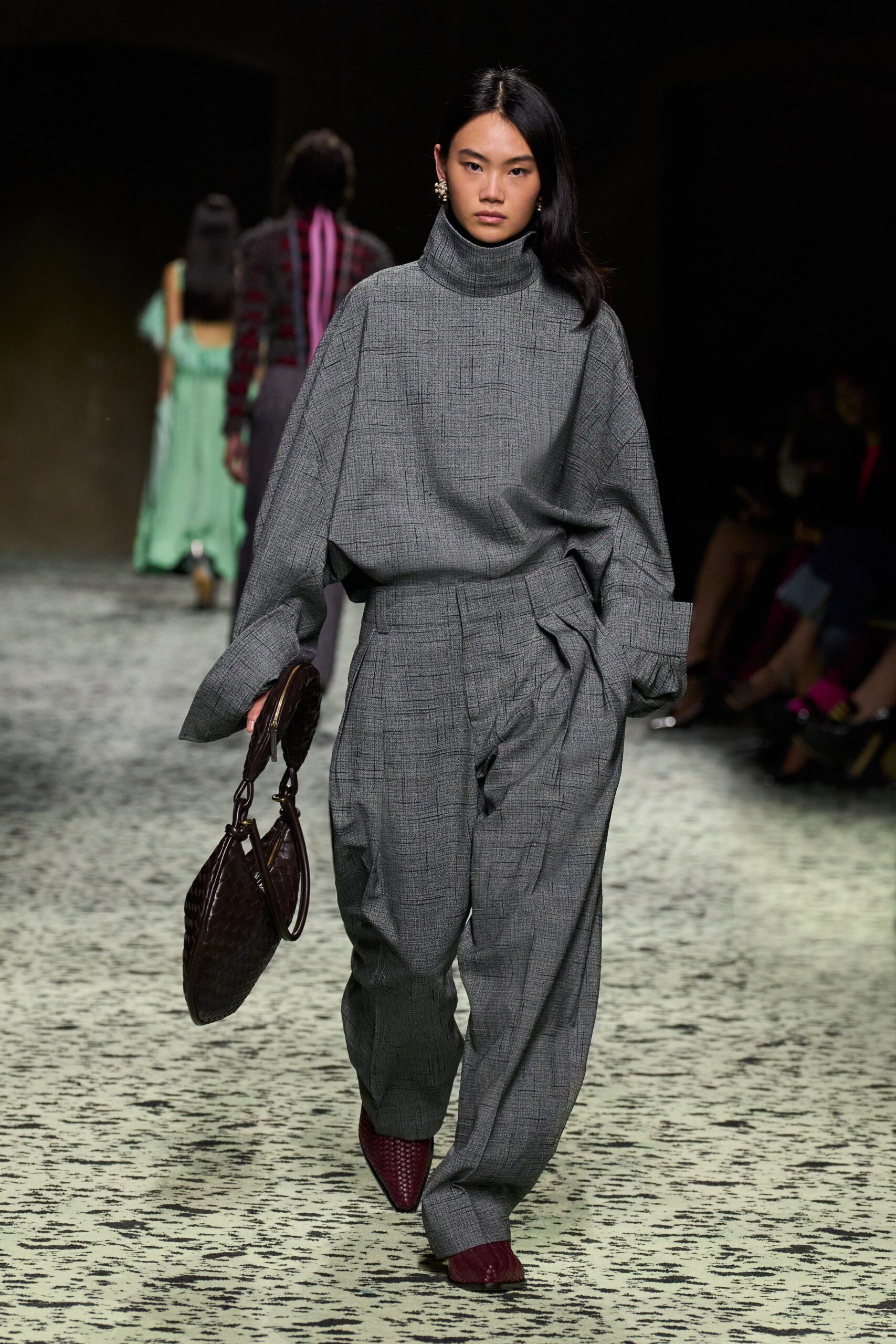Bottega Veneta F/W 23 Look 512