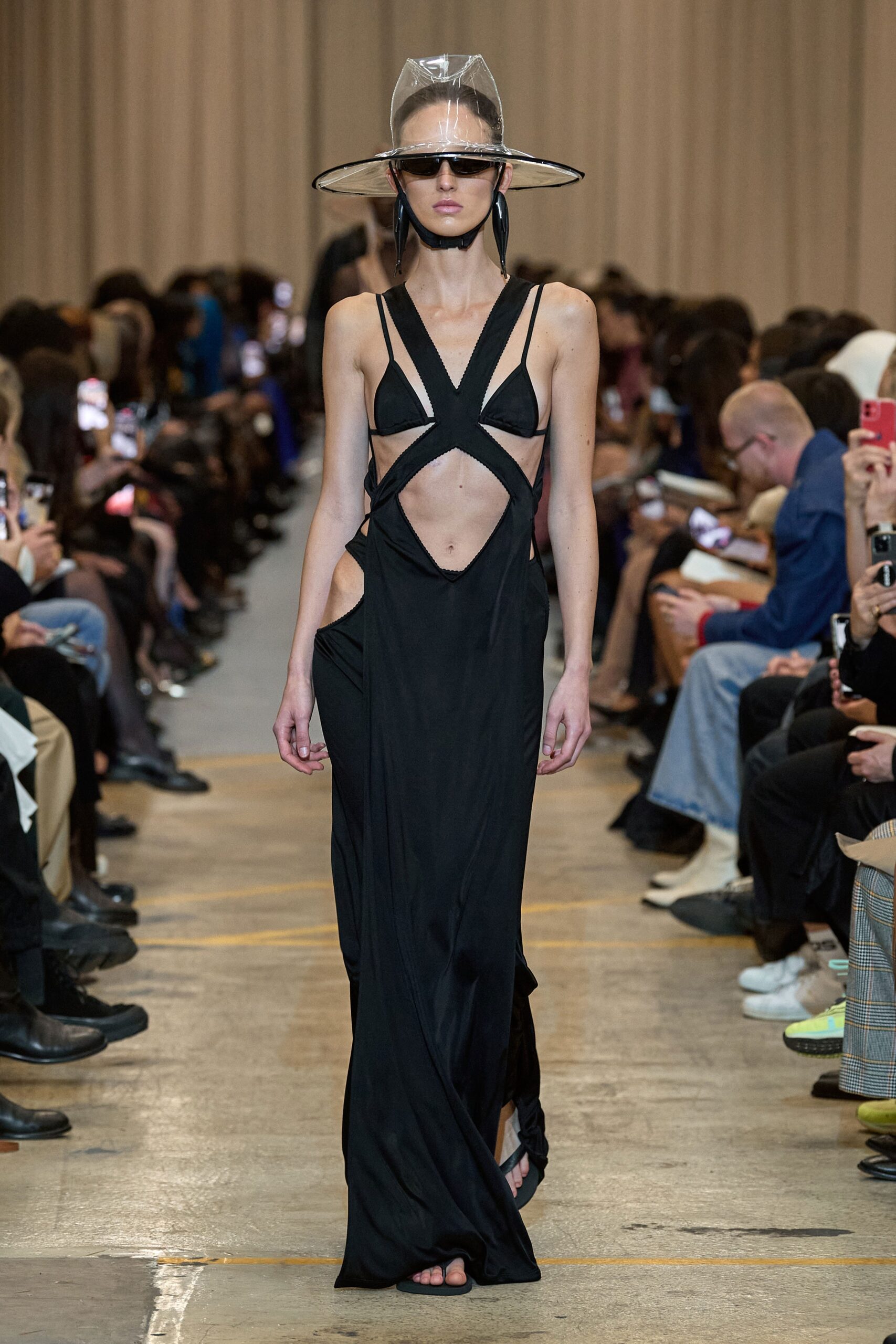 Burberry S/S 23 Look 475