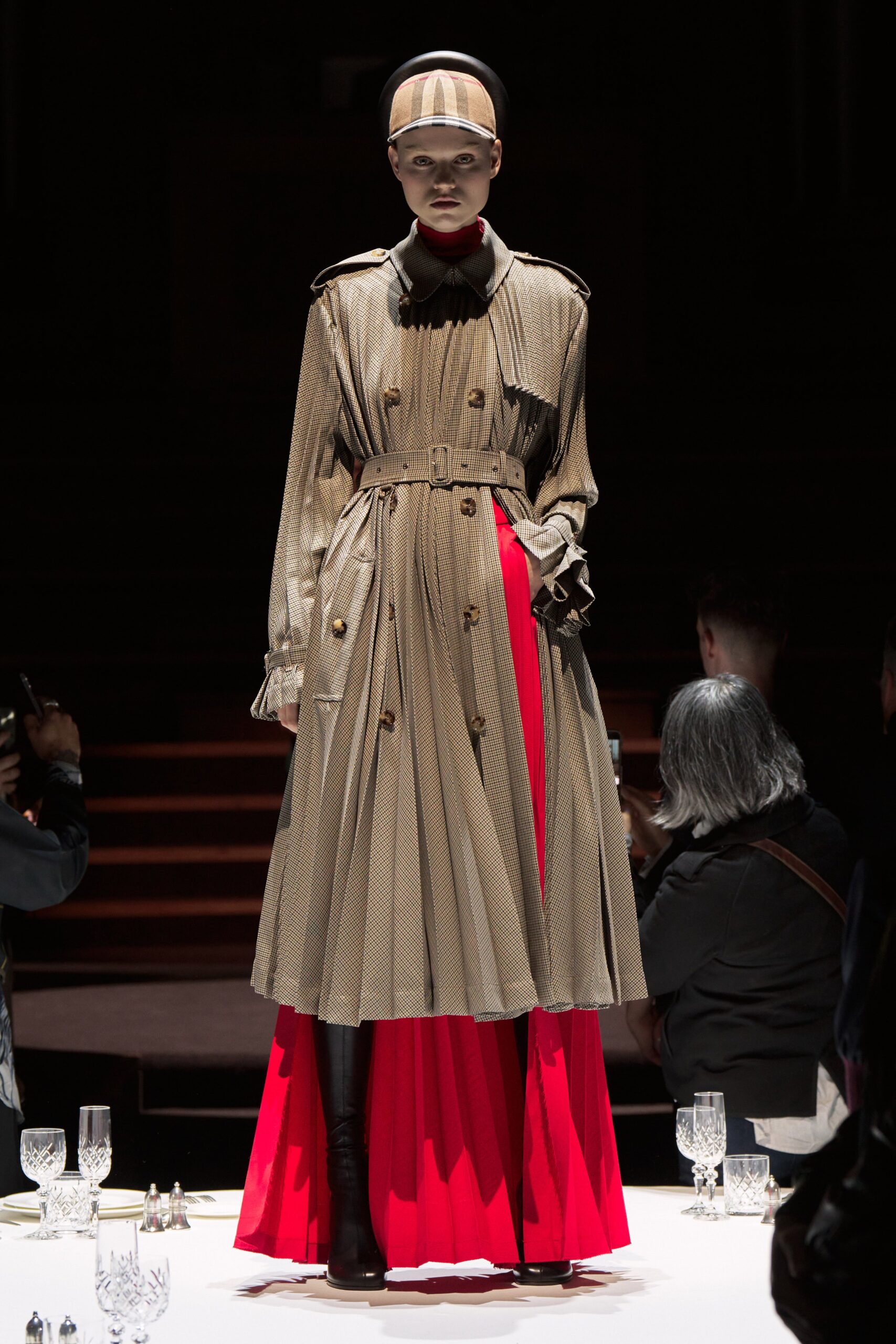 Burberry F/W 22 Look 613