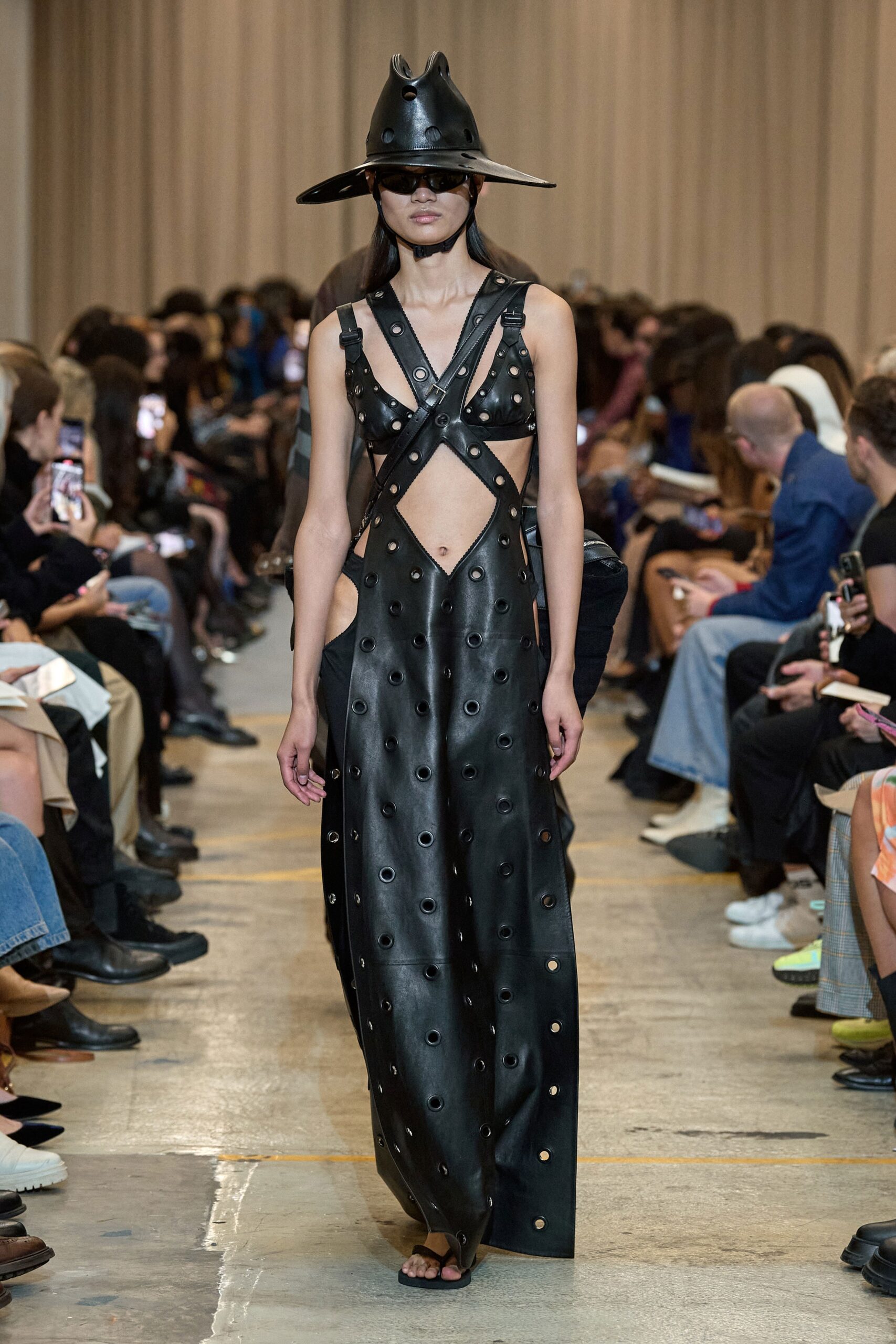 Burberry S/S 23 Look 514