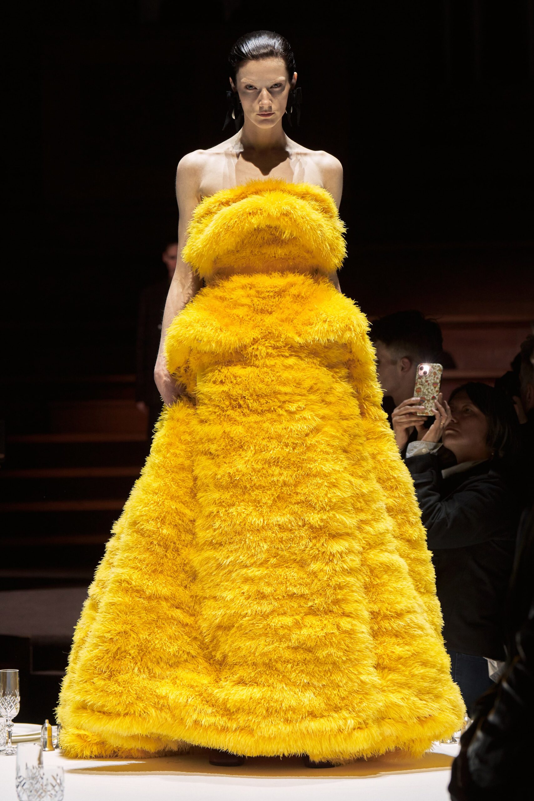 Burberry F/W 22 Look 649