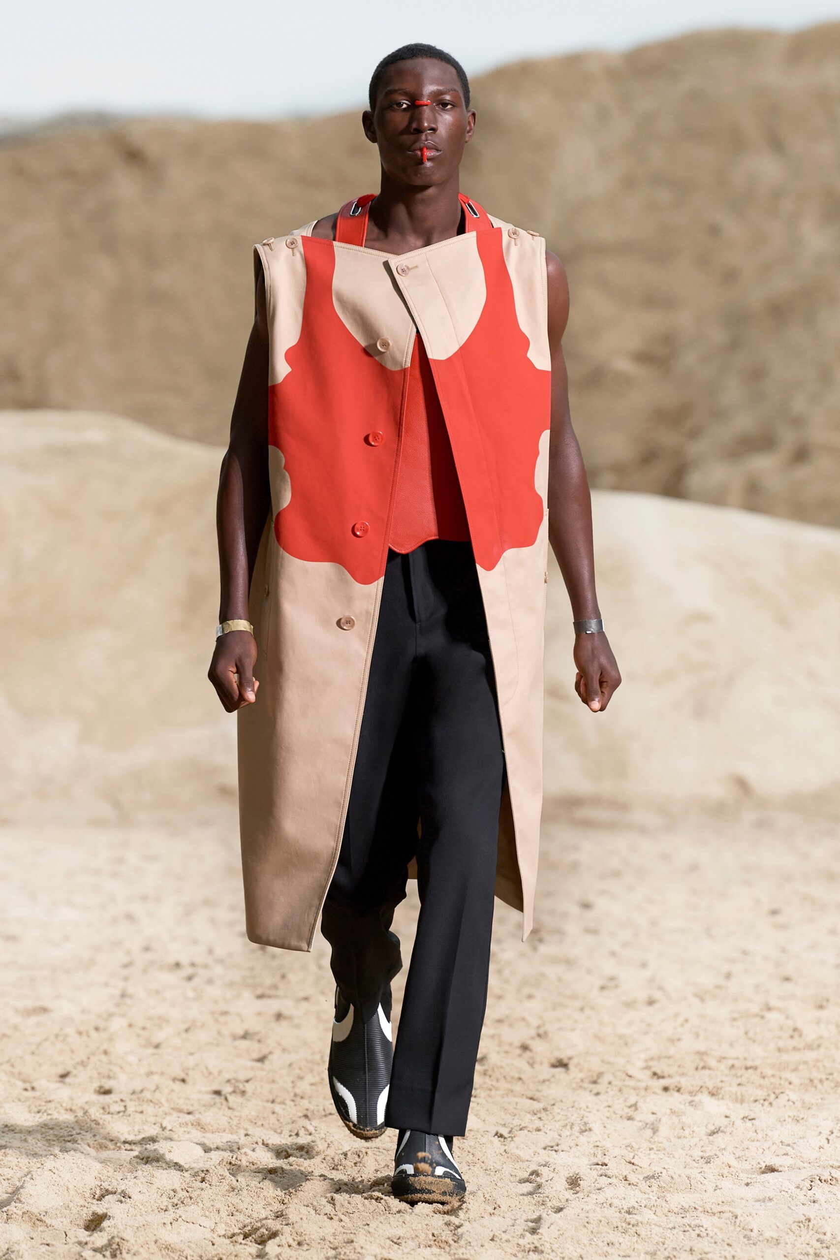 Burberry S/S 22 Menswear Look 636