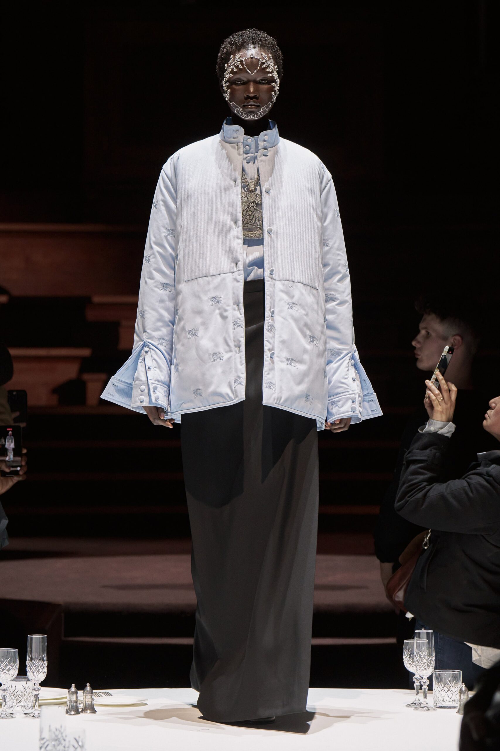 Burberry F/W 22 Look 722