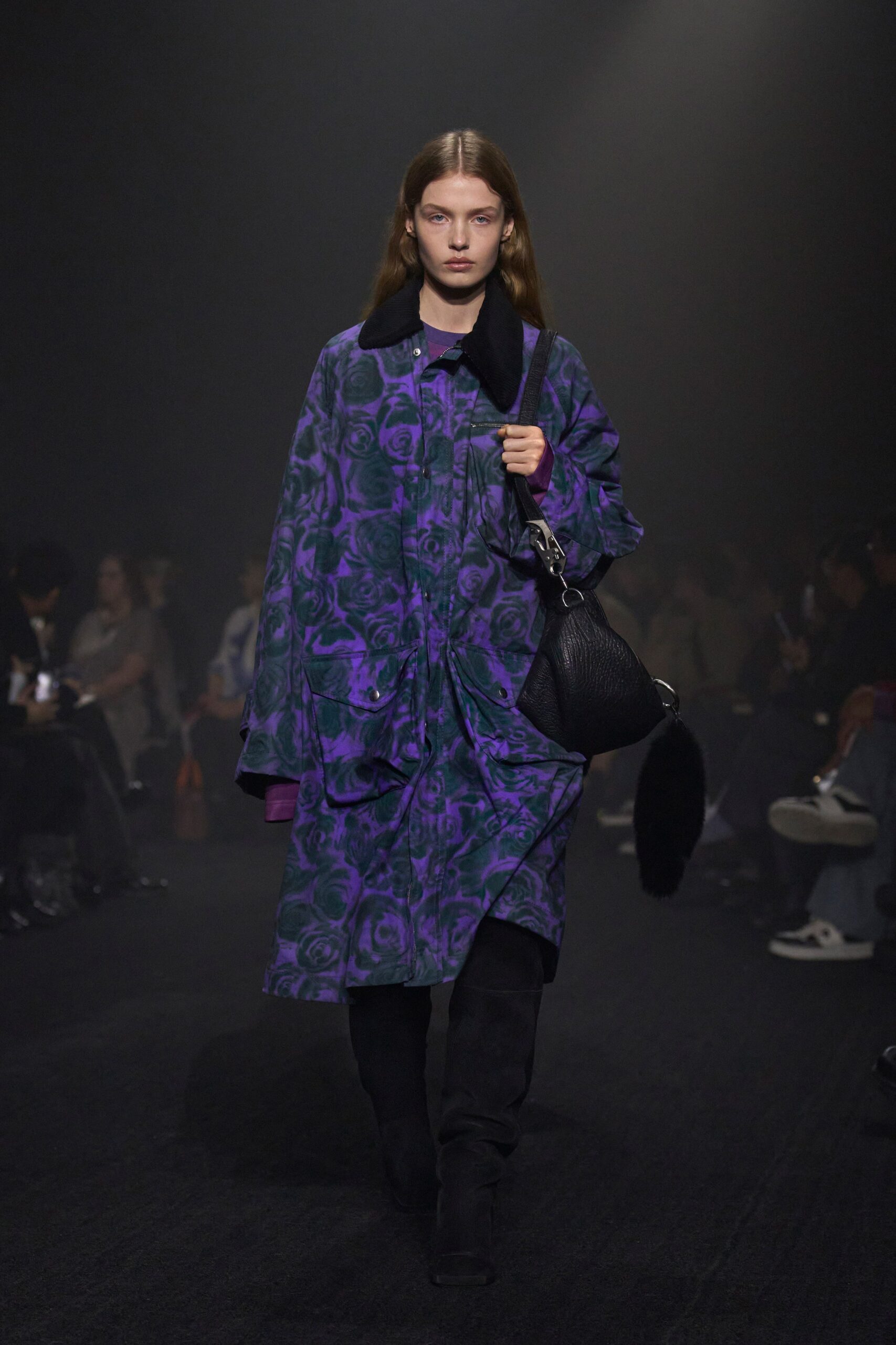 Burberry F/W 23 Look 587