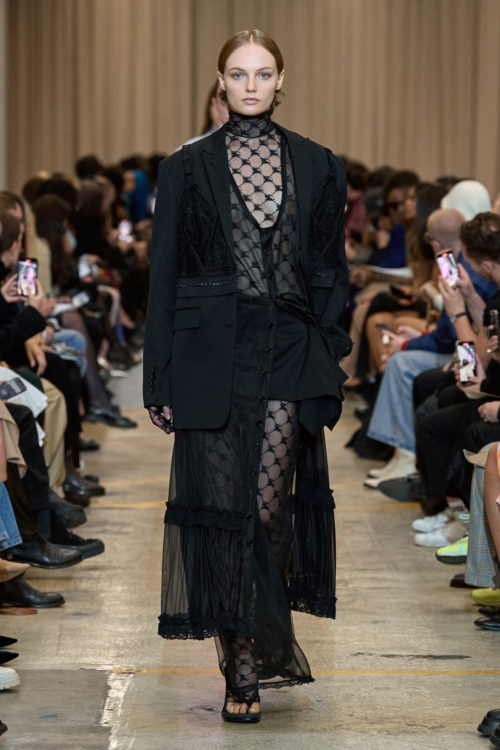 Burberry S/S 23 Look 611