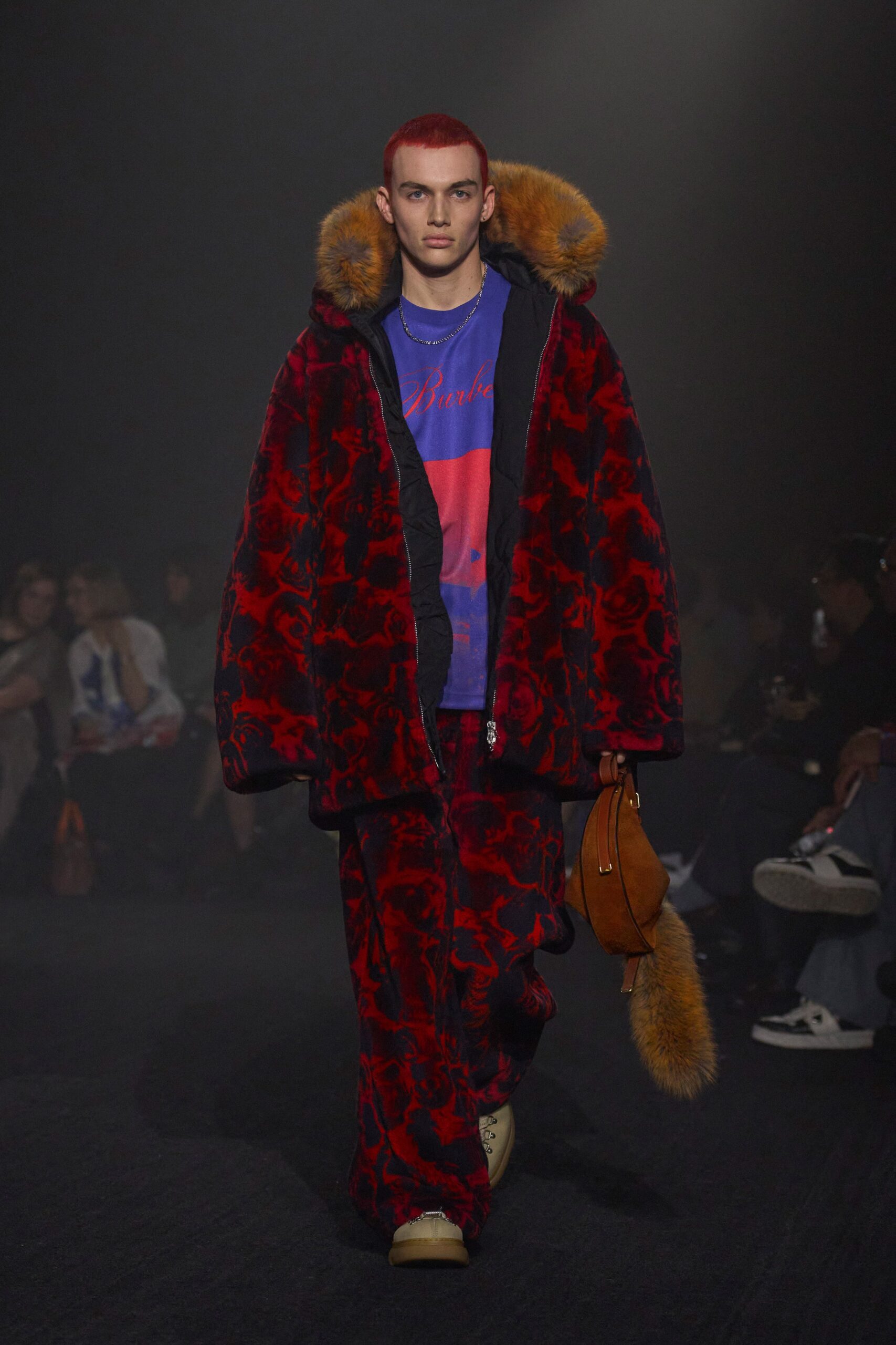 Burberry F/W 23 Look 604