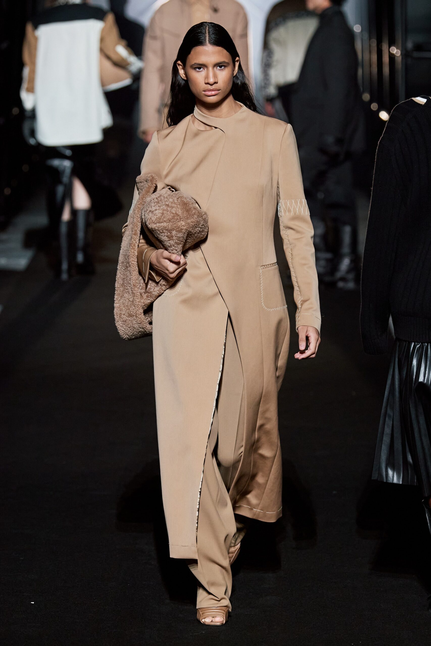 Boss F/W 22 Look 668