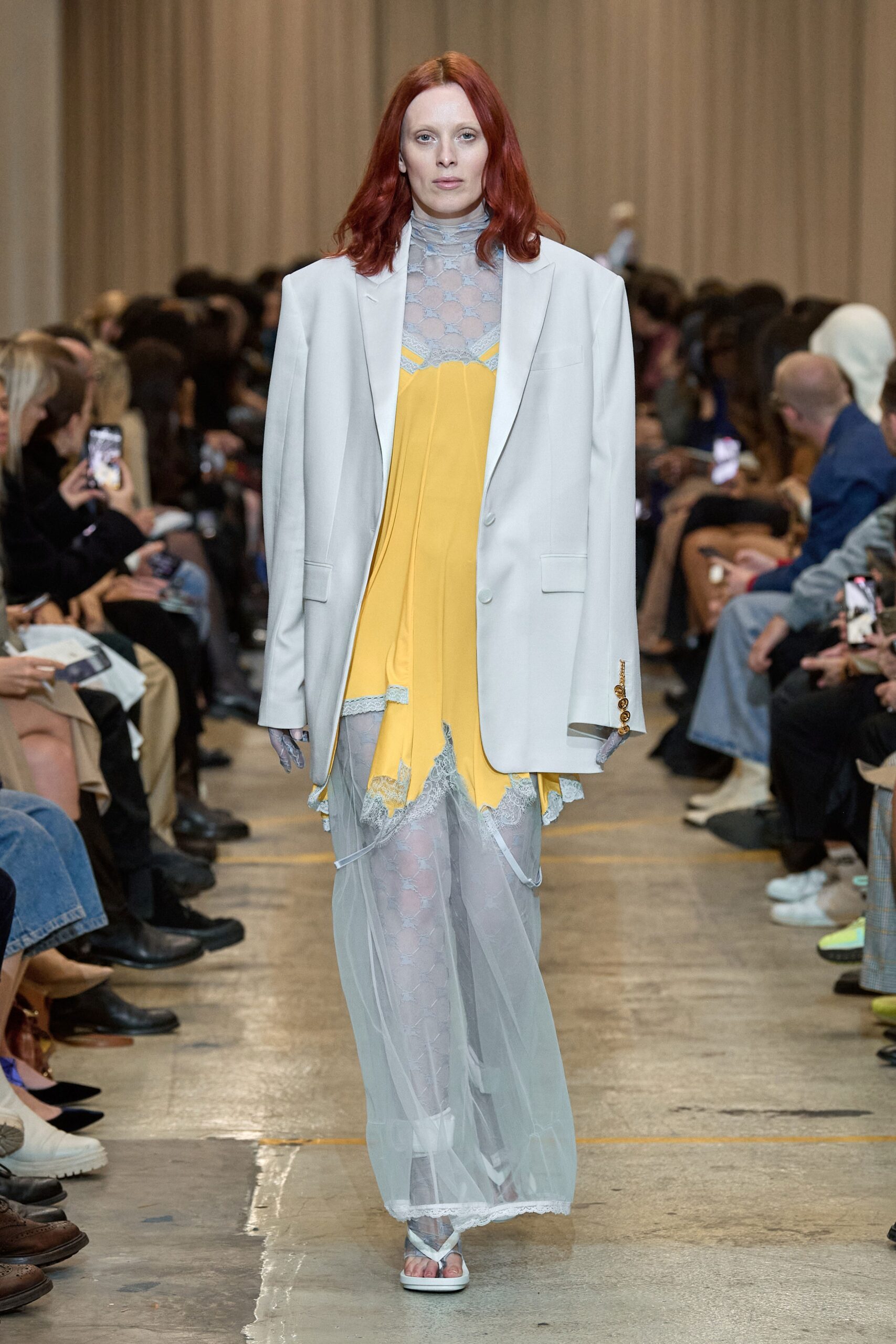 Burberry S/S 23 Look 646