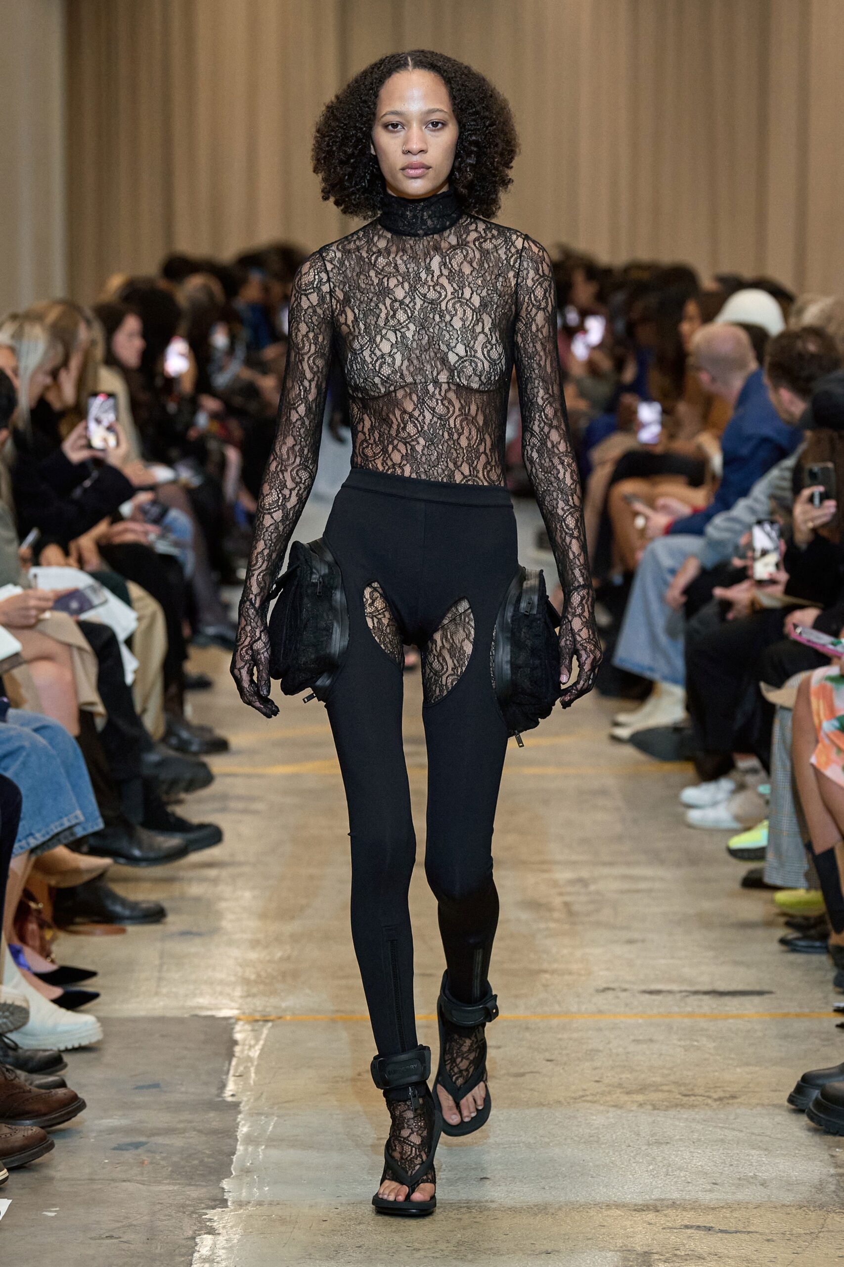 Burberry S/S 23 Look 668