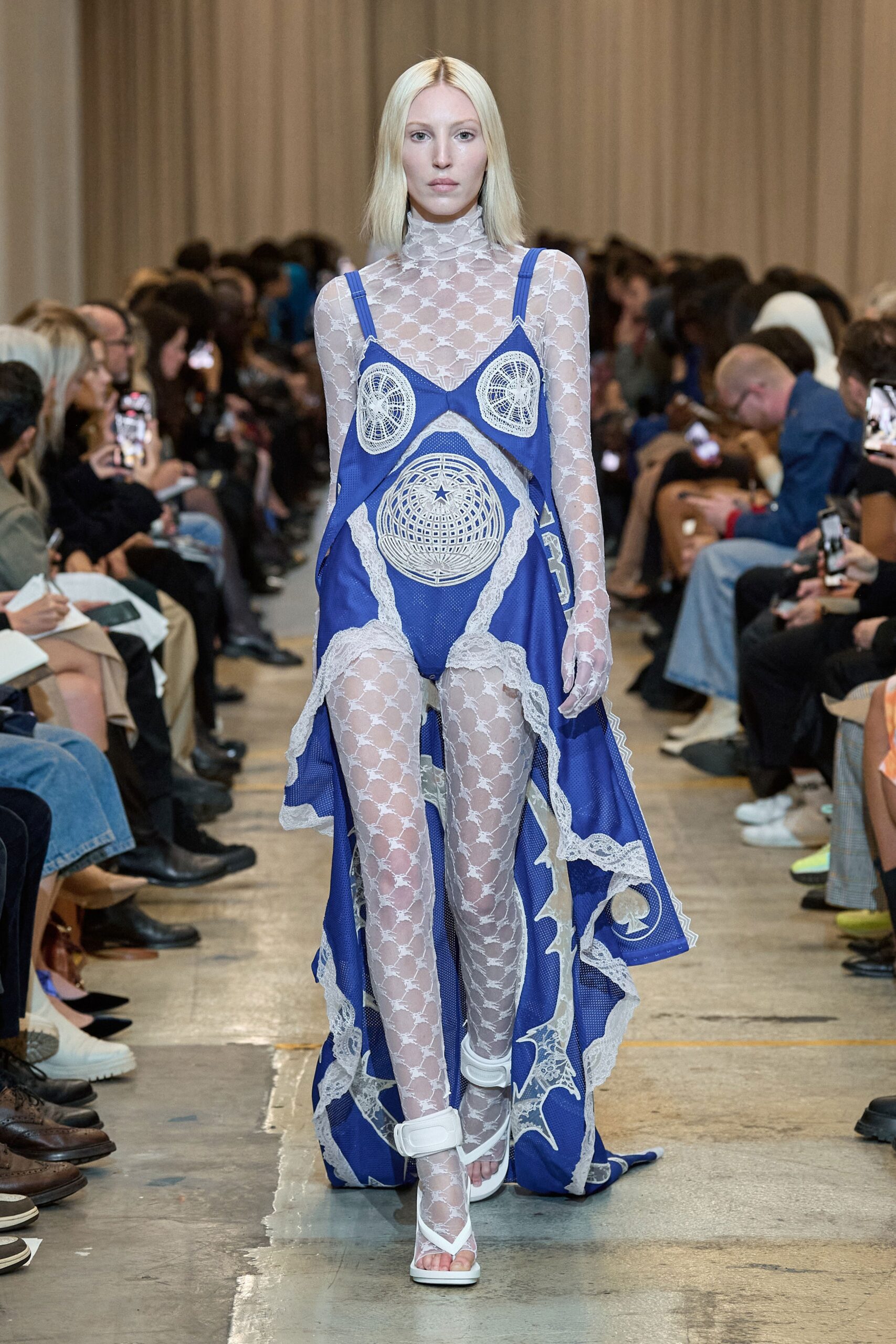Burberry S/S 23 Look 706