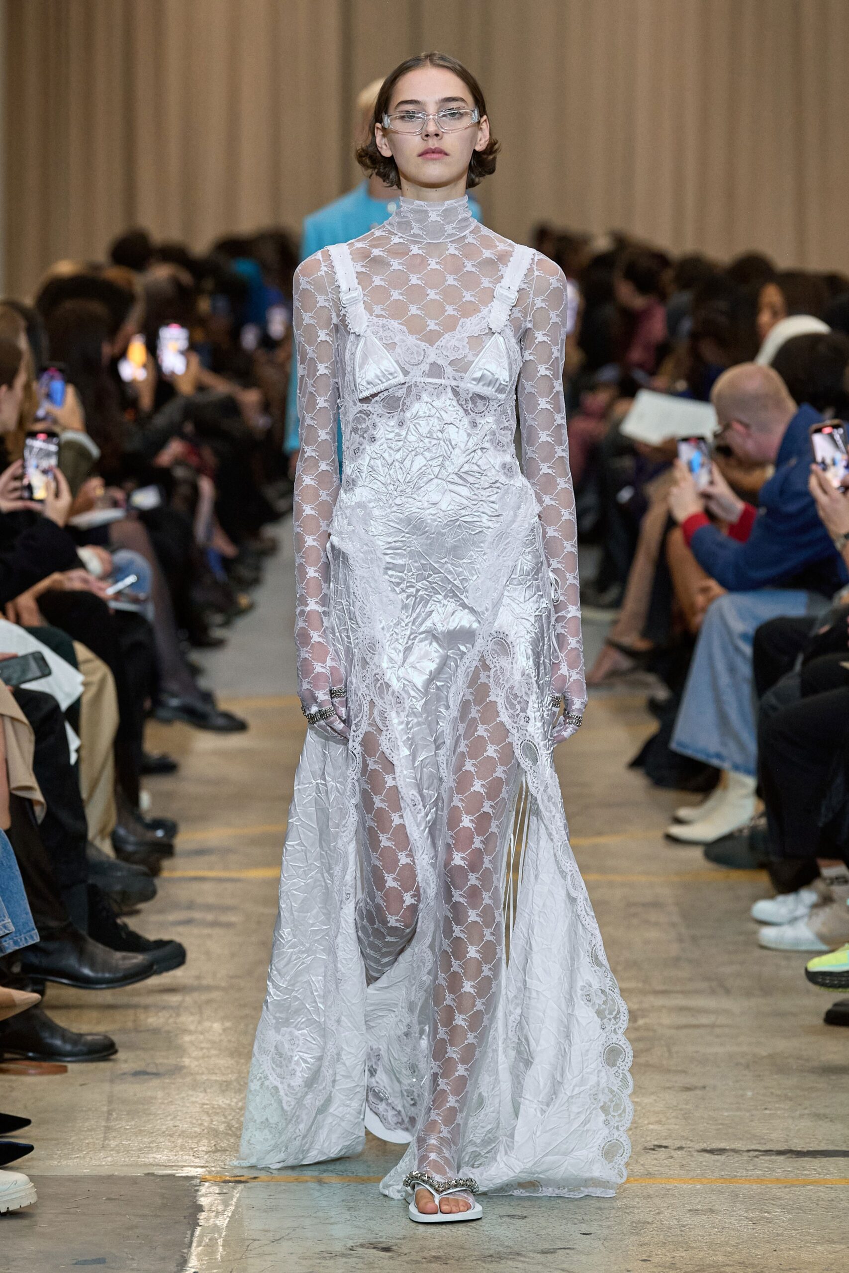 Burberry S/S 23 Look 814