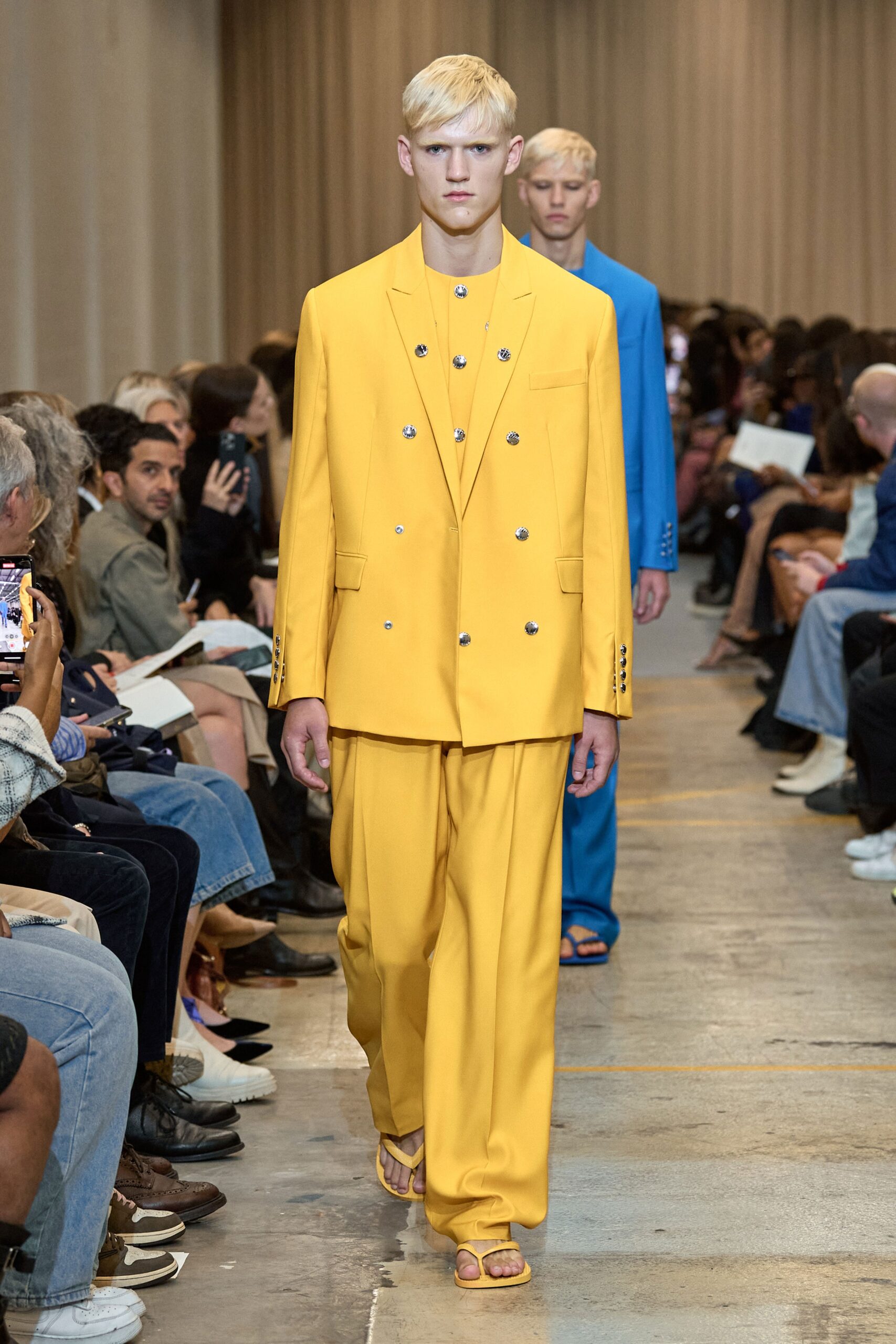 Burberry S/S 23 Look 842