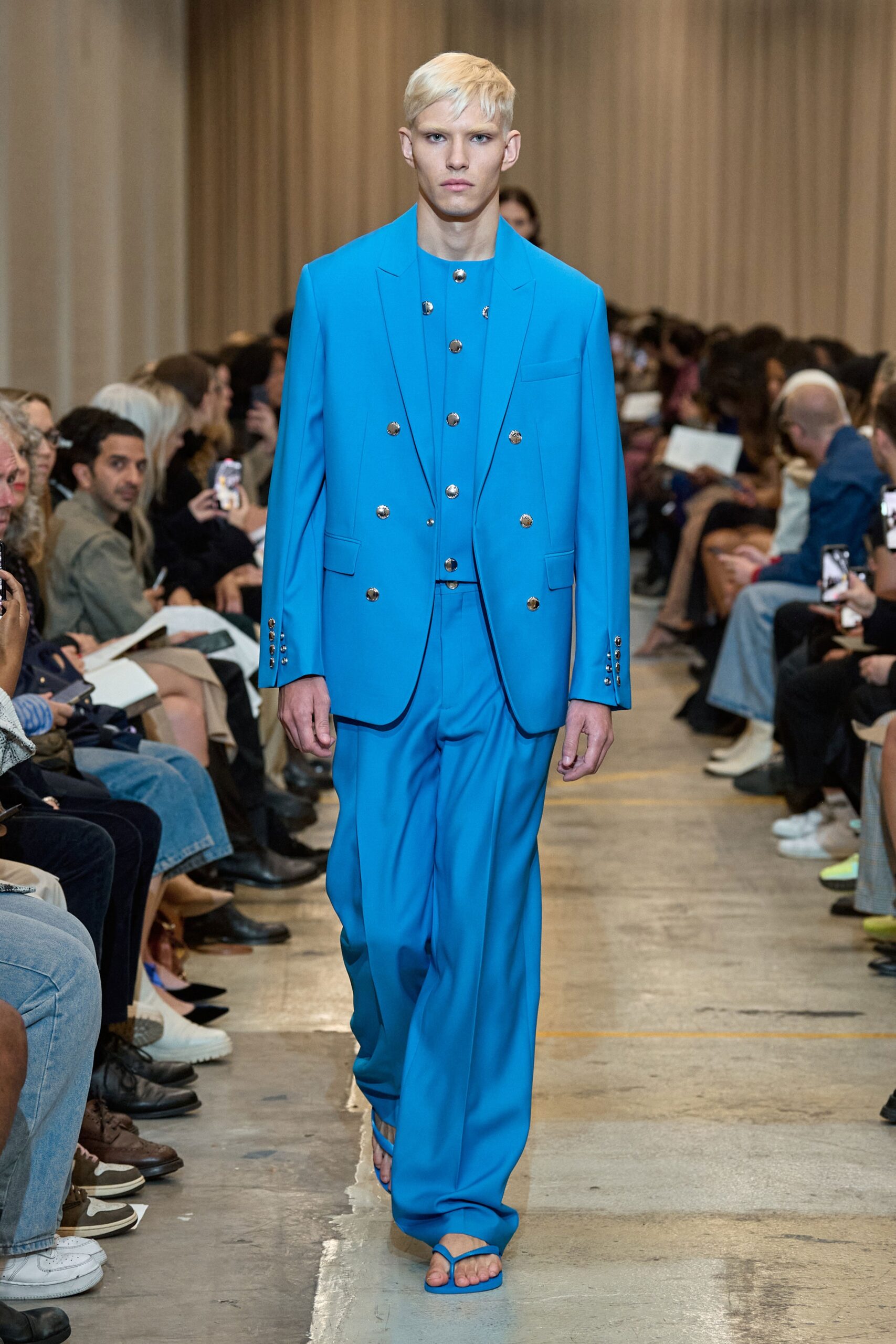 Burberry S/S 23 Look 852