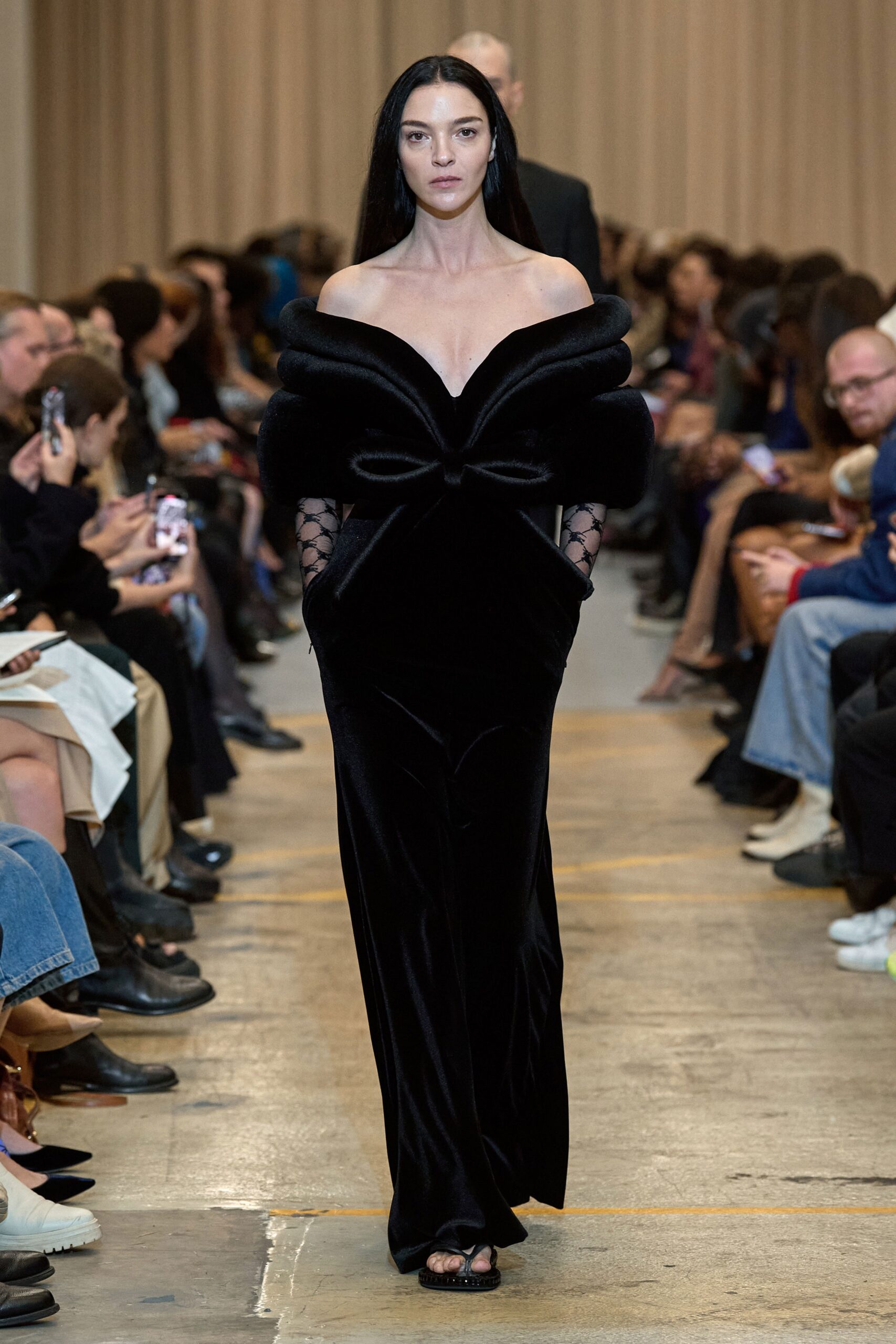 Burberry S/S 23 Look 946