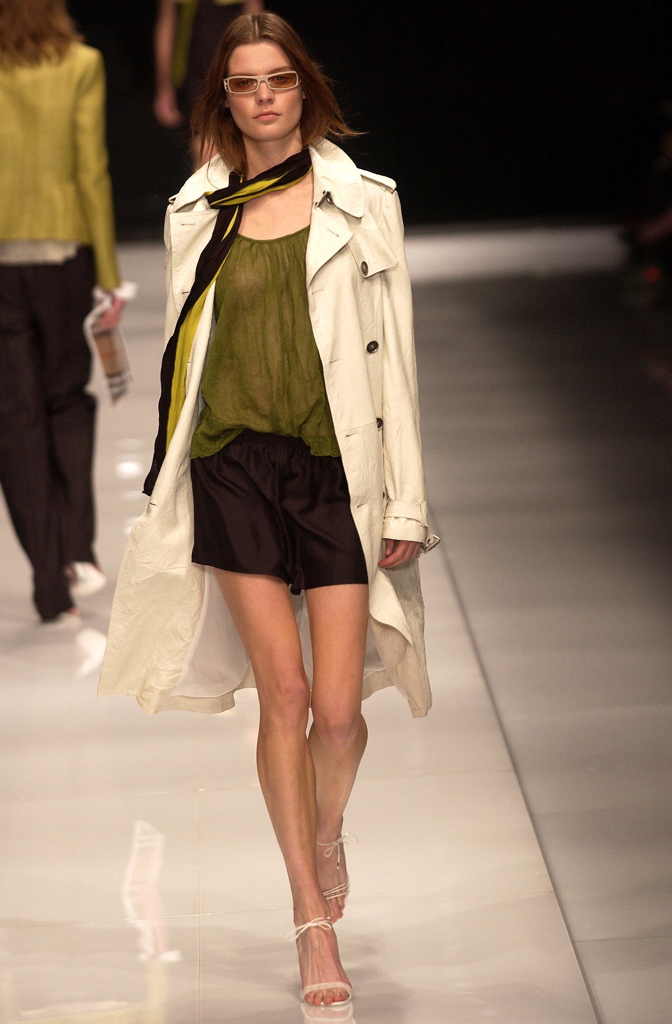 Burberry S/S 04 Look 61