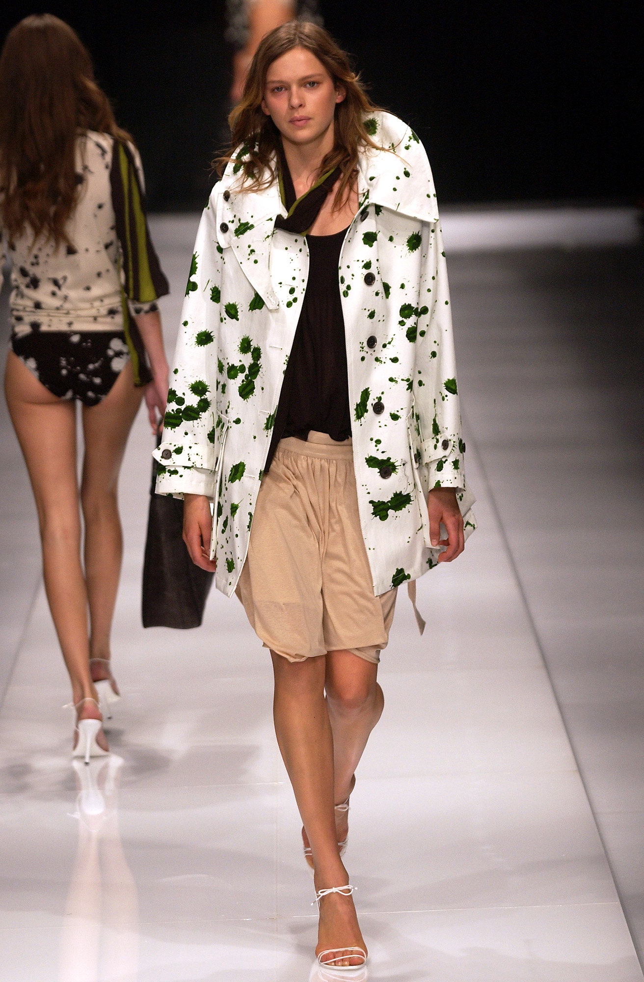 Burberry S/S 04 Look 101