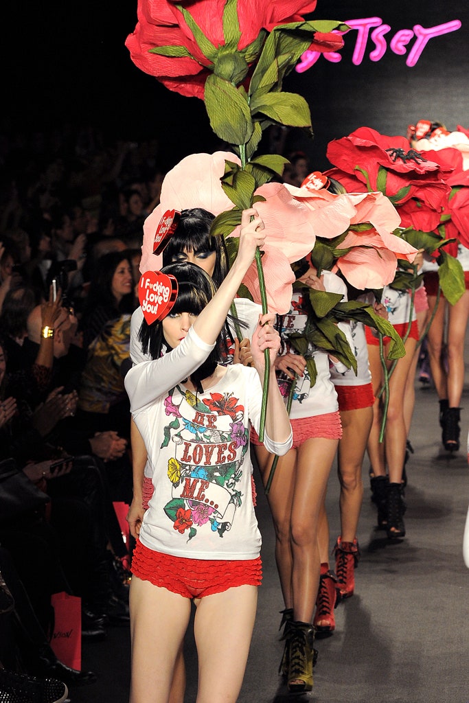 Betsey Johnson F/W 11 Look 451