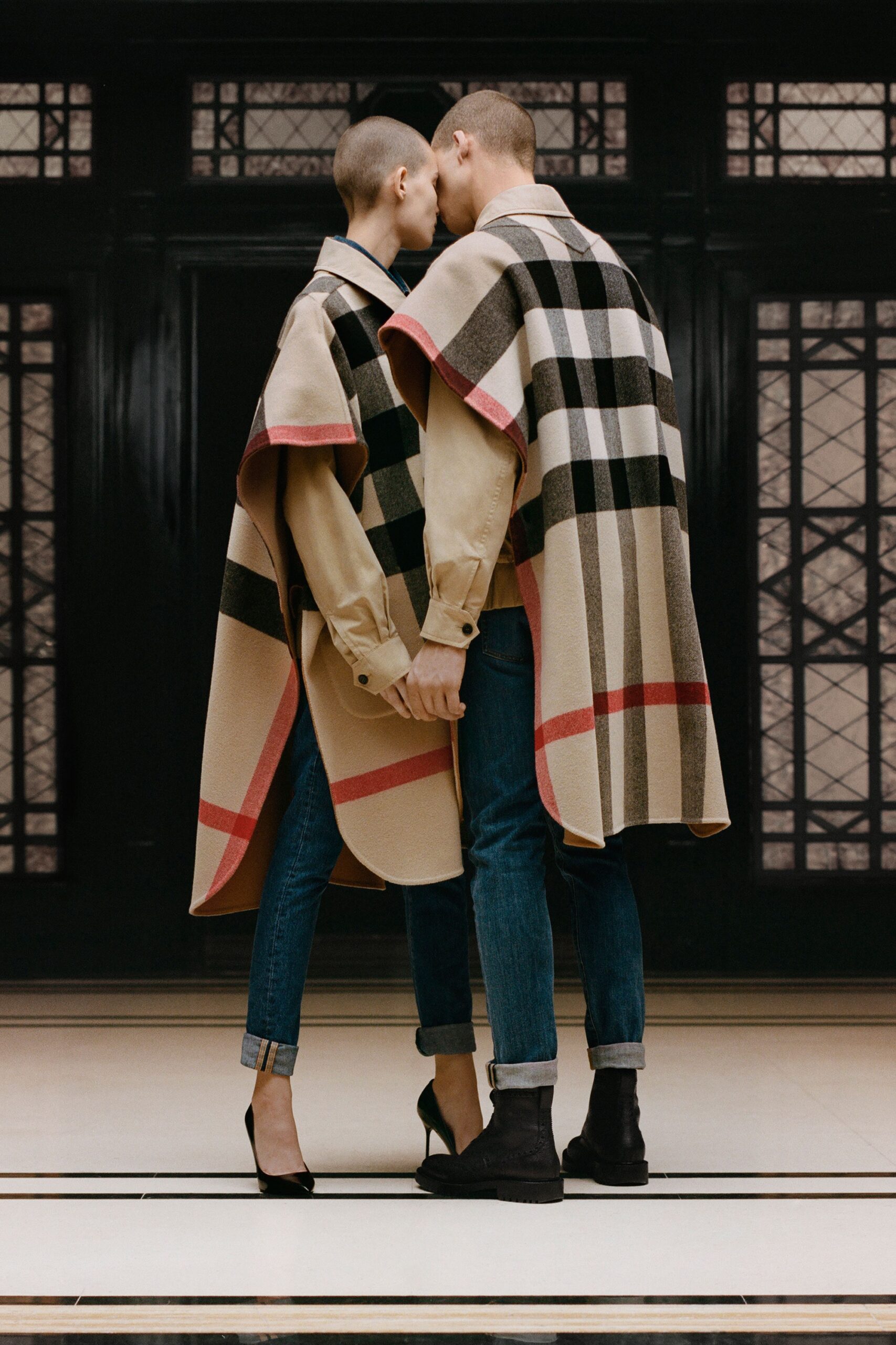 Burberry Resort 19 Look 12