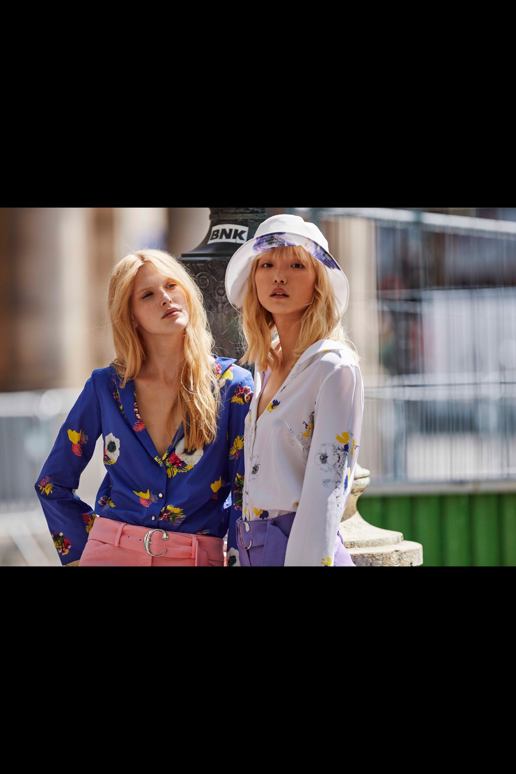 blue unknown long-sleeve collared floral buttoned shirt