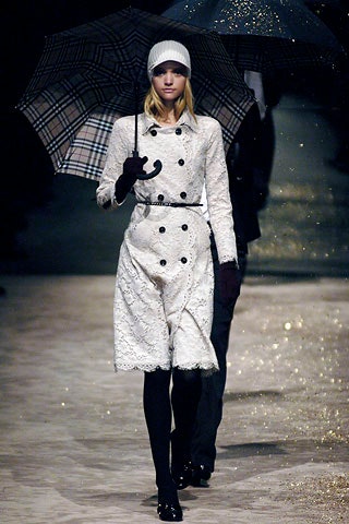 Burberry F/W 06 Look 296