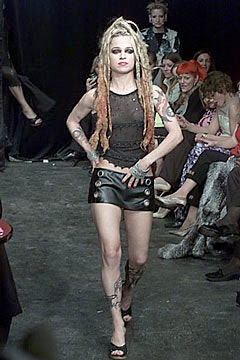 Betsey Johnson F/W 00 Look 41