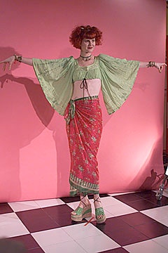Betsey Johnson S/S 00 Look 92