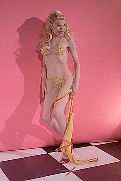 Betsey Johnson S/S 00 Look 160