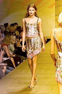 Blumarine S/S 00 Look 218
