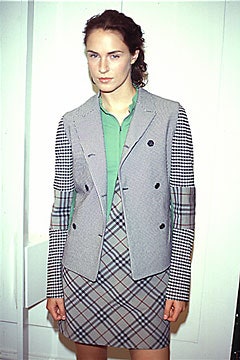 Burberry S/S 00 Look 40