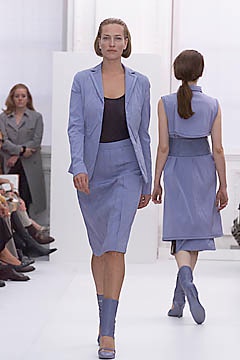 Burberry S/S 01 Look 5