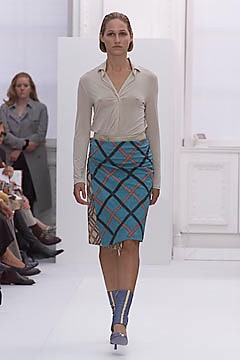 Burberry S/S 01 Look 10