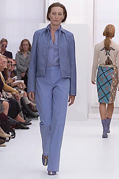 Burberry S/S 01 Look 15