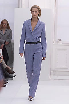 Burberry S/S 01 Look 25