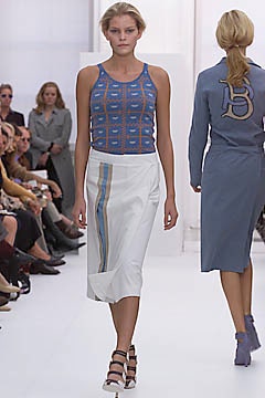 Burberry S/S 01 Look 35