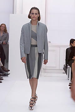 Burberry S/S 01 Look 182