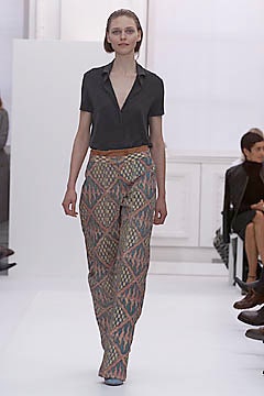 Burberry S/S 01 Look 198