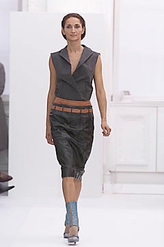 Burberry S/S 01 Look 214