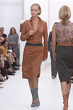 Burberry S/S 01 Look 225