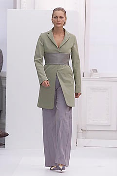 Burberry S/S 01 Look 233