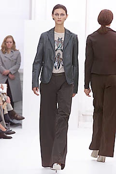 Burberry S/S 01 Look 254