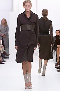 Burberry S/S 01 Look 262