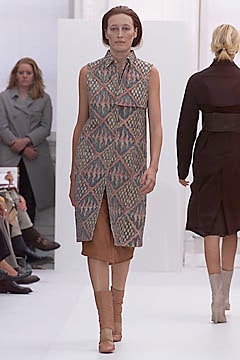 Burberry S/S 01 Look 265