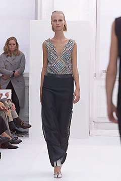 Burberry S/S 01 Look 281