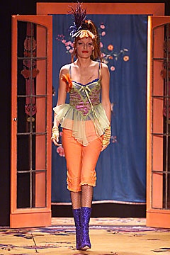 Betsey Johnson F/W 01 Look 133