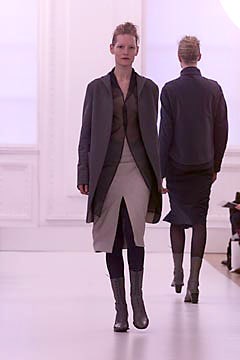 Burberry F/W 01 Look 13